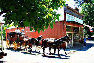 Columbia Stagecoach; CC Kai Schreiber