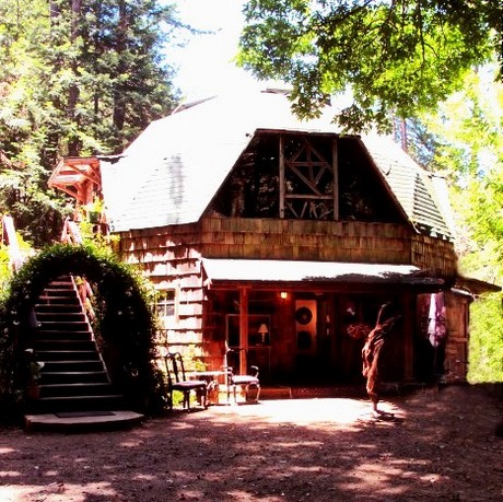 Dome House, Big Sur; Courtesy VRBO.com