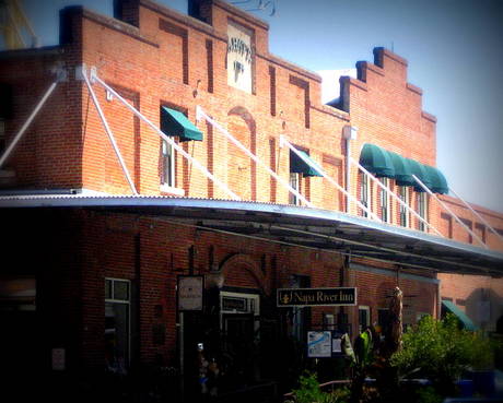 Old Hat Building in Napa; Photo by Suzi Rosenberg