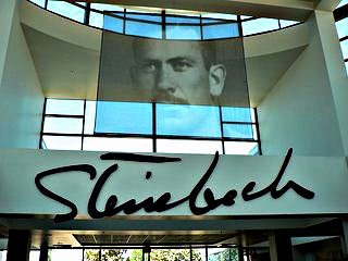 Steinbeck Museum Entrance; CC Naotakem