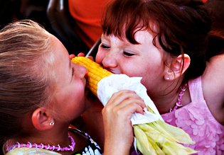 Sharing Corn on the Cob; Photo Courtesy of Bodega Seafood Festival