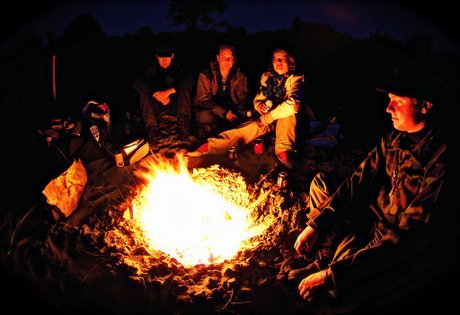Campfire Friends; CC Ville Miettinen