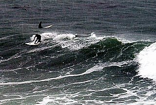 Santa Cruz Surfing; CC Gregory Melle